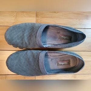 Slip on Skechers